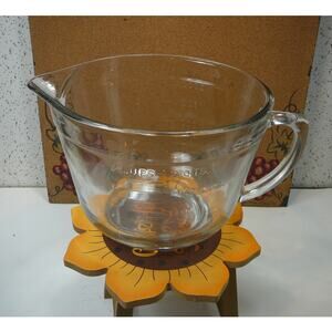 Vintage Anchor Hocking 2 qt 8 cup Mixing Pitcher